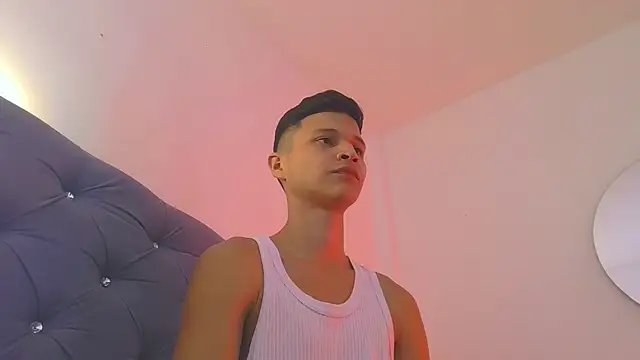 Twinkcock22 online show from 6, 10, 2025