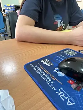 PhuongNhi21 online show from 11, 10, 2025