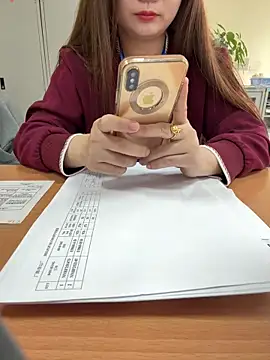 PhuongNhi21 online show from 3, 11, 2025