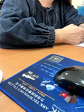 PhuongNhi21 online show from 9, 10, 2025