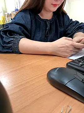 PhuongNhi21 online show from 30, 10, 2025