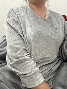 PhuongNhi21 online show from 24, 11, 2025