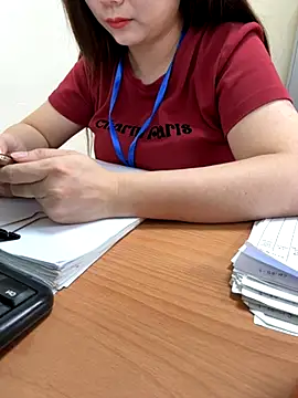 PhuongNhi21 online show from 17, 11, 2025