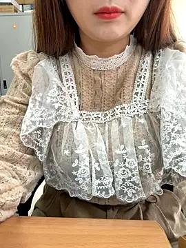 PhuongNhi21 online show from 25, 10, 2025