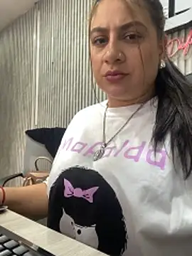 megvibes online show from 17, 10, 2025