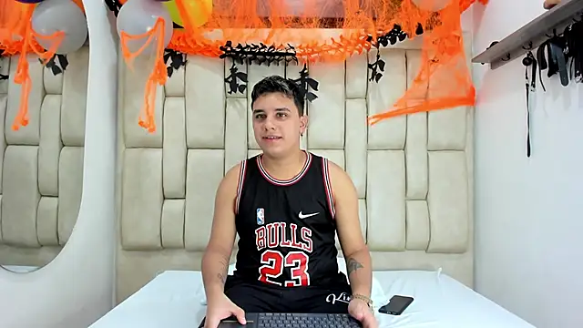 DavilANDkevin2 online show from 29, 10, 2025