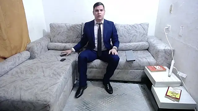 Victor Maitland online show from 3, 2, 2026