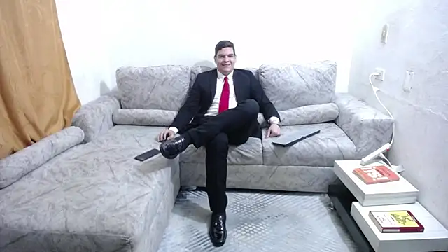 Victor Maitland online show from 7, 6, 2026