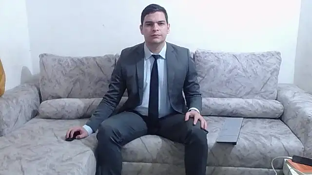 Victor Maitland online show from 7, 11, 2025