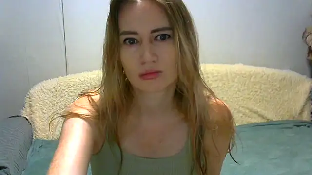 JessFoxxx online show from 17, 9, 2025