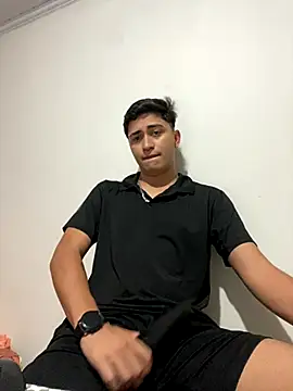 Snapshot of Tavinho067 chatting on 31, 10, 2025 Tavinho067 online show from 31, 10, 2025