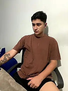 Snapshot of Tavinho067 chatting on 8, 1, 2026 Tavinho067 online show from 8, 1, 2026