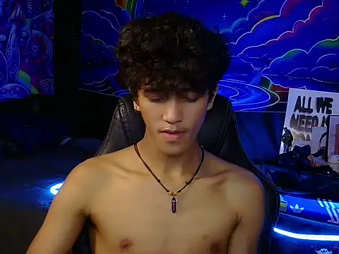 Snapshot of kenbigcockxx chatting on 9, 7, 2026 kenbigcockxx online show from 9, 7, 2026