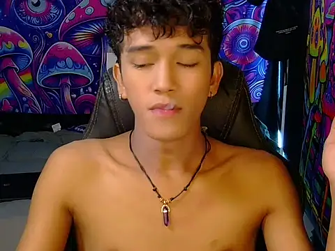 Snapshot of kenbigcockxx chatting on 26, 5, 2026 kenbigcockxx online show from 26, 5, 2026