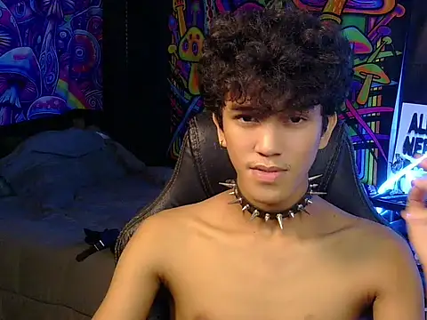 Snapshot of kenbigcockxx chatting on 7, 7, 2026 kenbigcockxx online show from 7, 7, 2026