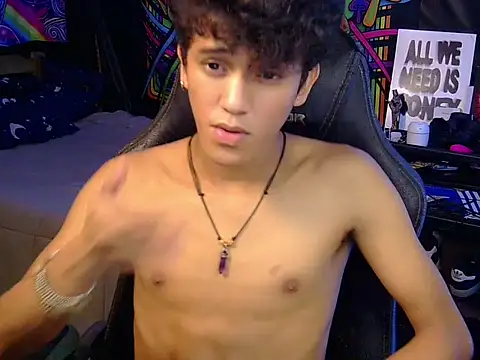 Snapshot of kenbigcockxx chatting on 23, 6, 2026 kenbigcockxx online show from 23, 6, 2026