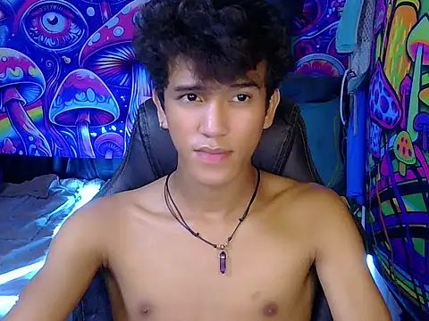 Snapshot of kenbigcockxx chatting on 17, 6, 2026 kenbigcockxx online show from 17, 6, 2026