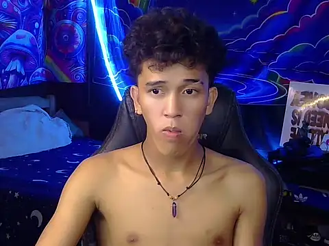 Snapshot of kenbigcockxx chatting on 14, 7, 2026 kenbigcockxx online show from 14, 7, 2026