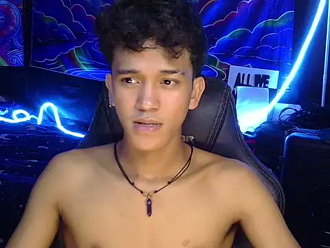 Snapshot of kenbigcockxx chatting on 20, 7, 2026 kenbigcockxx online show from 20, 7, 2026