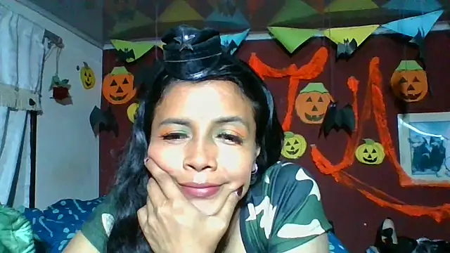 DianaOchoa  online show from 1, 11, 2025