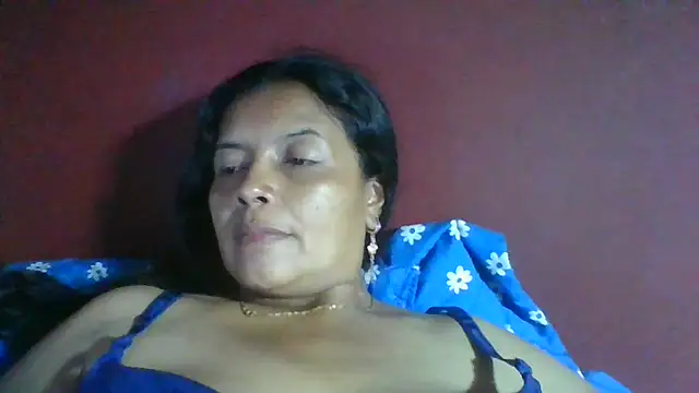 Snapshot of DianaOchoa_ chatting on 5, 6, 2026 DianaOchoa online show from 5, 6, 2026