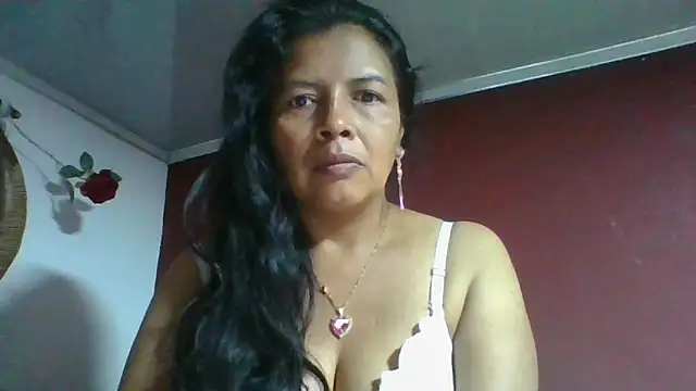 DianaOchoa  online show from 13, 5, 2026