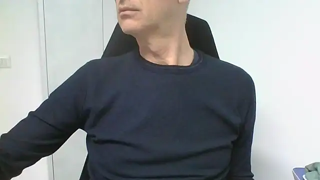 Snapshot of Sensor2000 chatting on 13, 2, 2026 Sensor2000 online show from 13, 2, 2026