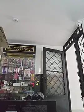 candy  fox  online show from 19, 11, 2025