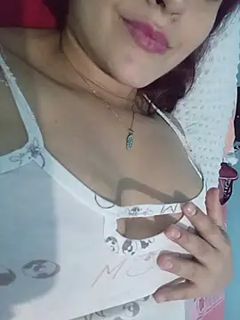 candy  fox  online show from 7, 1, 2026