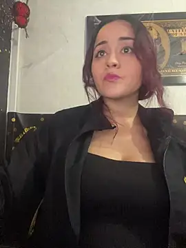 candy  fox  online show from 29, 10, 2025