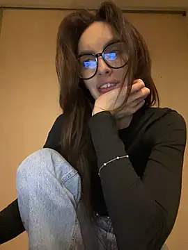 goodgirldevil online show from 17, 12, 2025