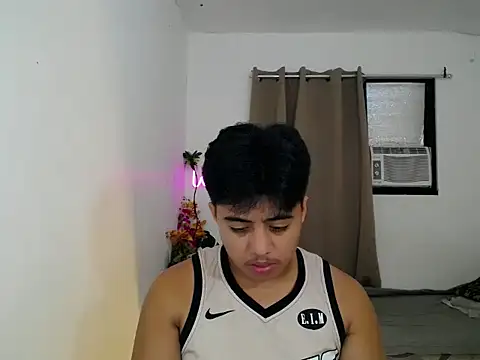 Hugecock2hundle intown online show from 15, 11, 2025