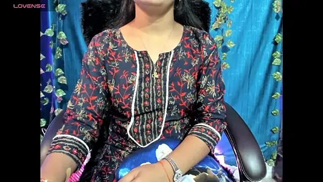 Snapshot of Forever_Love2025 chatting on 30, 10, 2025 Forever Love2025 online show from 30, 10, 2025