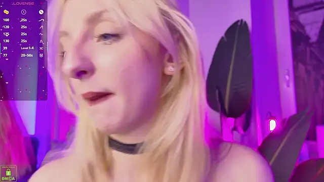 maya snow online show from 17, 11, 2025