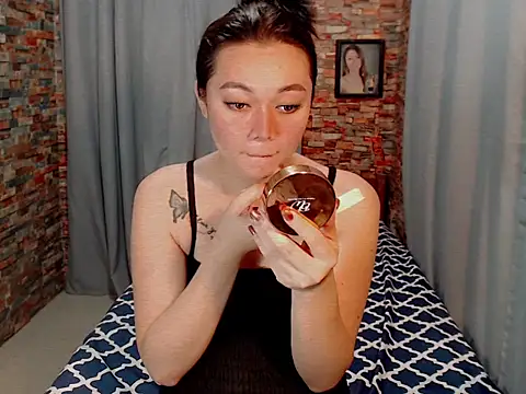 cutemac69 online show from 4, 10, 2025