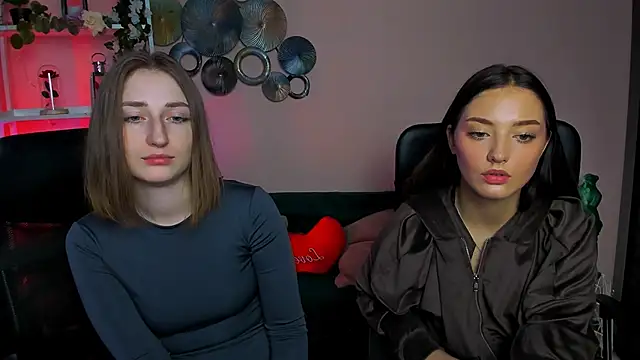 miki-niki online show from 25, 3, 2026