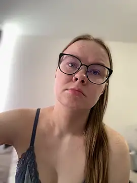  CherryBloom  online show from 19, 4, 2026