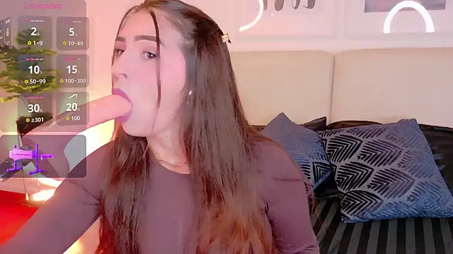 Heraa Piett online show from 3, 10, 2025