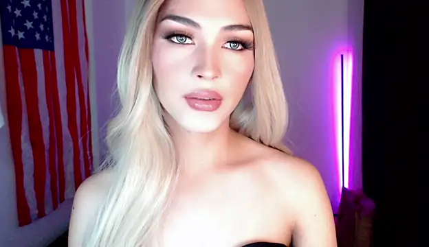 Snapshot of Alicegreenexx chatting on 7, 10, 2025 Alicegreenexx online show from 7, 10, 2025