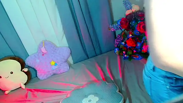 baby kiraxx online show from 15, 7, 2026