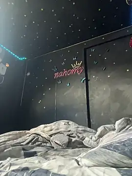 naho love online show from 24, 10, 2025