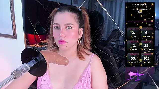 abby blond  online show from 22, 10, 2025