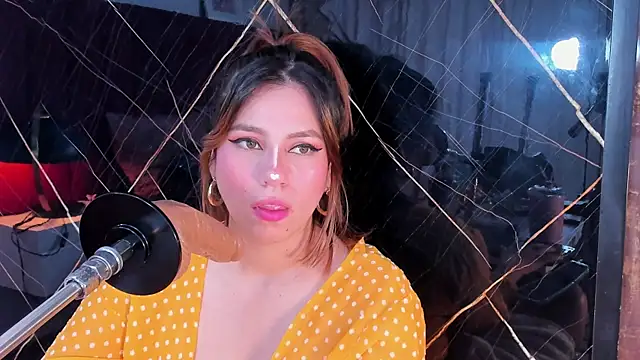 abby blond  online show from 3, 10, 2025