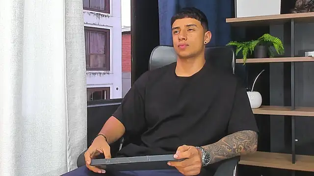 jaze bradley online show from 18, 12, 2025