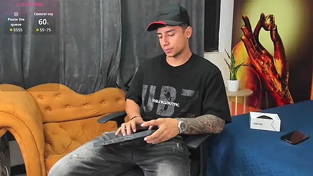 jaze bradley online show from 10, 10, 2025