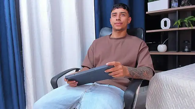 jaze bradley online show from 27, 11, 2025