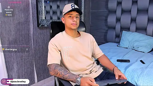 jaze bradley online show from 15, 10, 2025