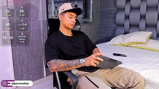 jaze bradley online show from 24, 9, 2025