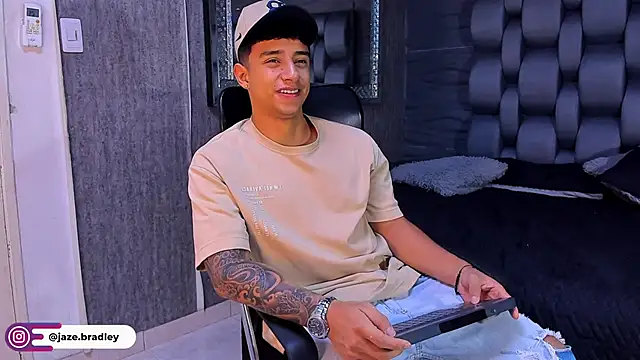 jaze bradley online show from 22, 9, 2025