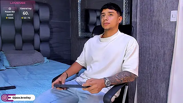 jaze bradley online show from 18, 10, 2025